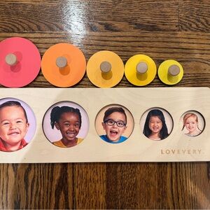 Lovevery Circle of Friends Puzzle